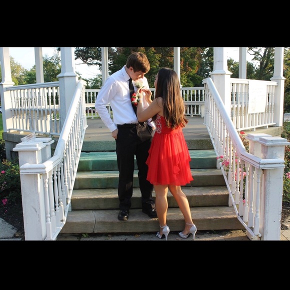 Red sequin strapless Dave & Johnny prom dress - Picture 5 of 5